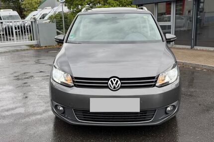 VW Touran 259.000 km 7.600 &euro; Nürnberg 90429