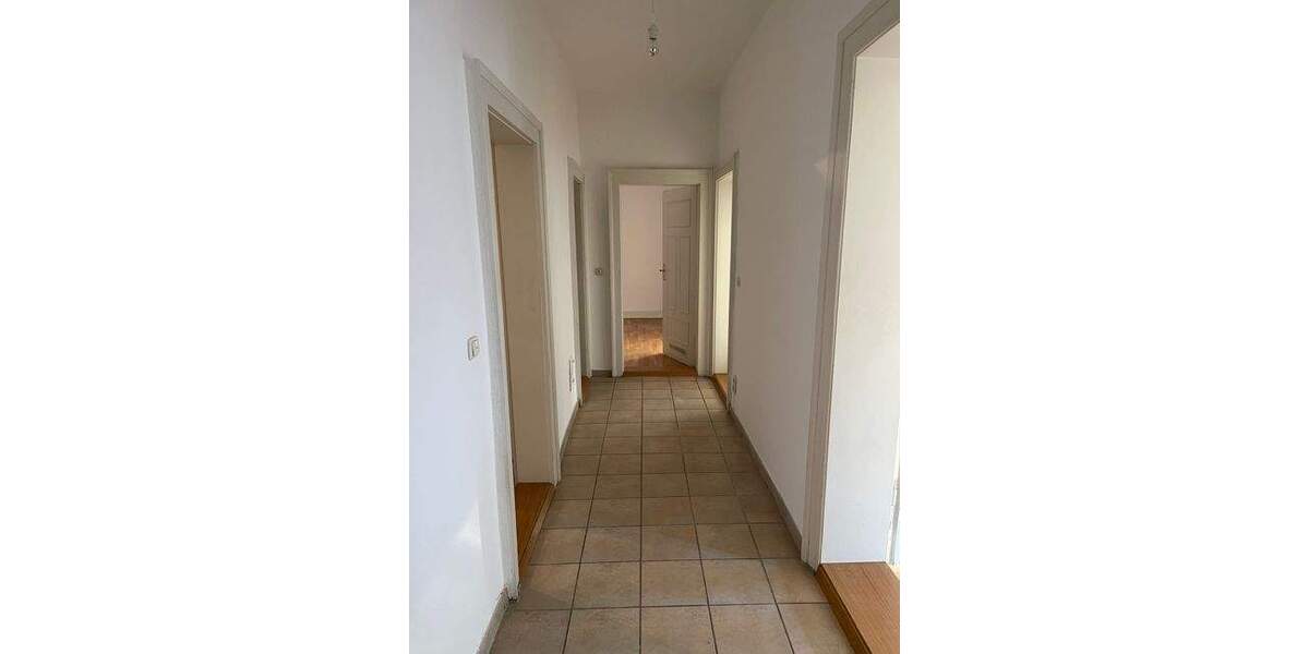 Etagenwohnung Fürth Innenstadt - 3 Zimmer, 130 m&sup2;, 1.300&euro; | Angebot:25705384