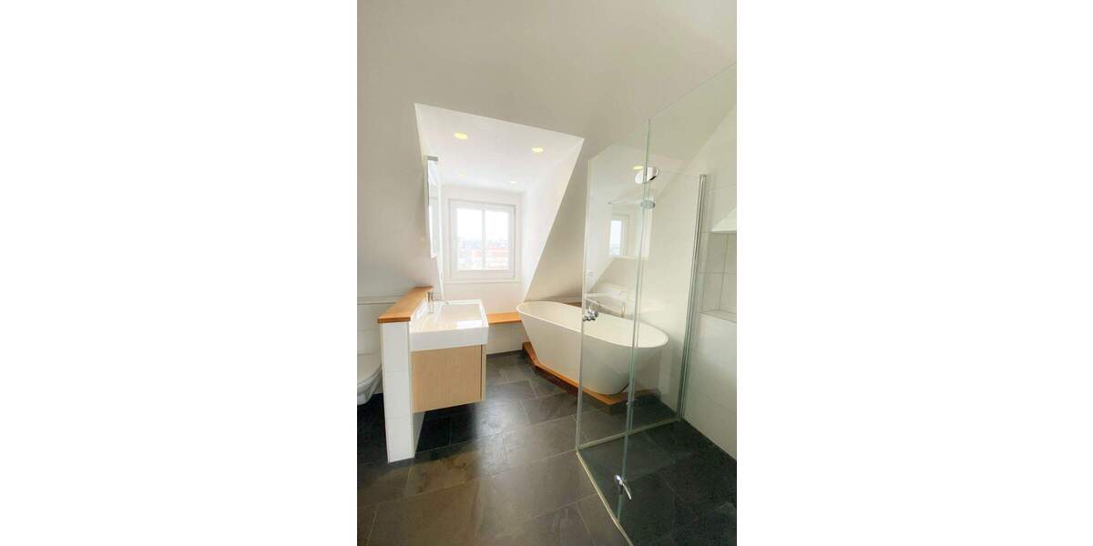 Etagenwohnung Neustadt an der Aisch Neustadt - 2 Zimmer, 80 m&sup2;, 980&euro; | Angebot:25685003