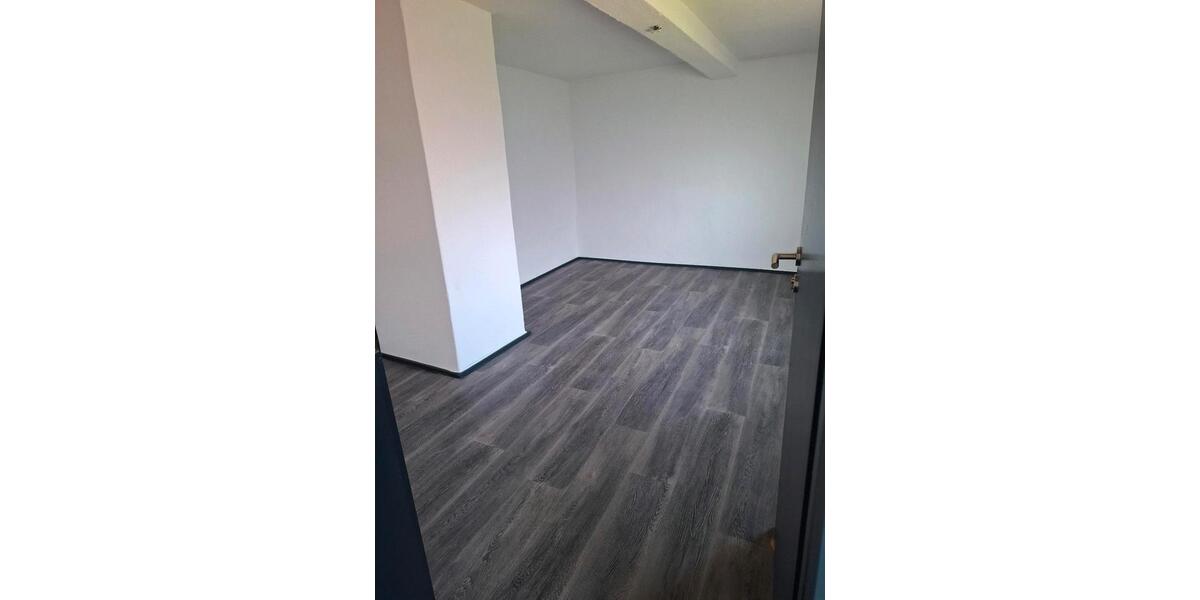 Bauernhaus, Landhaus Abenberg - 7 Zimmer, 200 m&sup2;, 1.200&euro; | Angebot:25872937