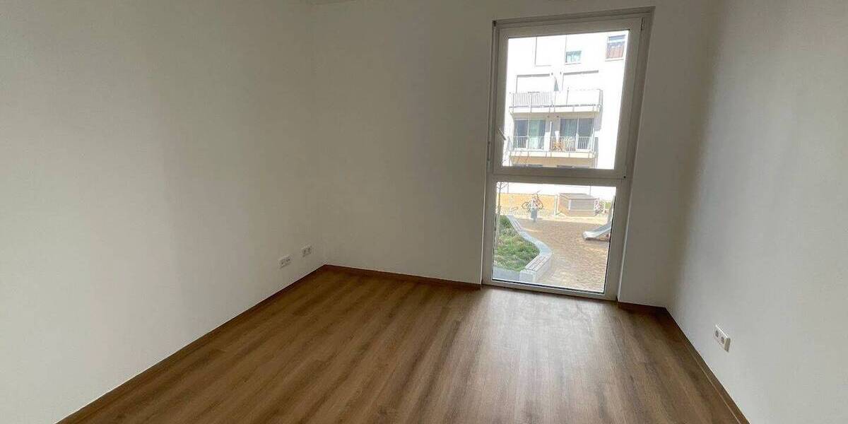 Etagenwohnung Nürnberg Schweinau - 4 Zimmer, 96 m&sup2;, 1.565&euro; | Angebot:26573061