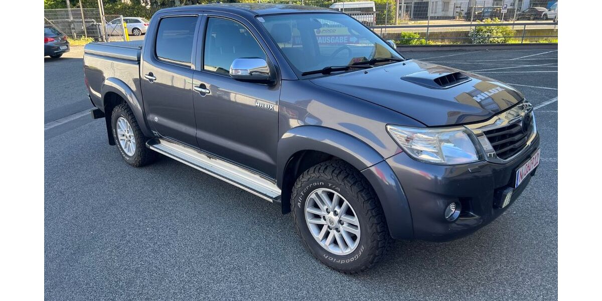 Toyota Hilux 270.000 km 14.900 &euro; Nürnberg 90439