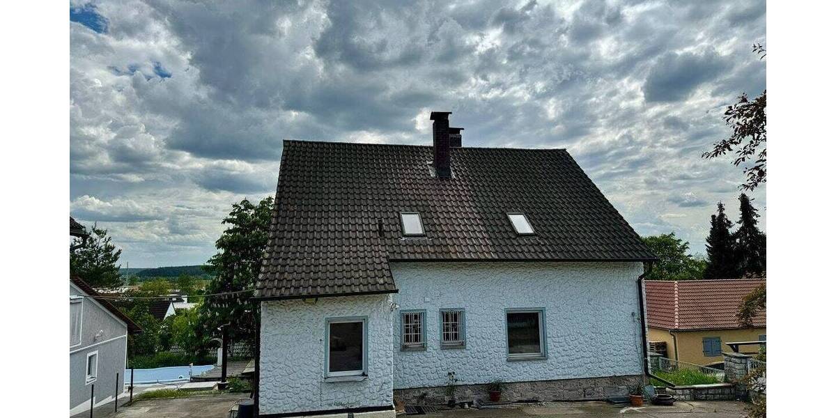 Mehrfamilienhaus, Wohnhaus Lonnerstadt - 5 Zimmer, 140 m&sup2;, 398.000&euro; | Angebot:25677858