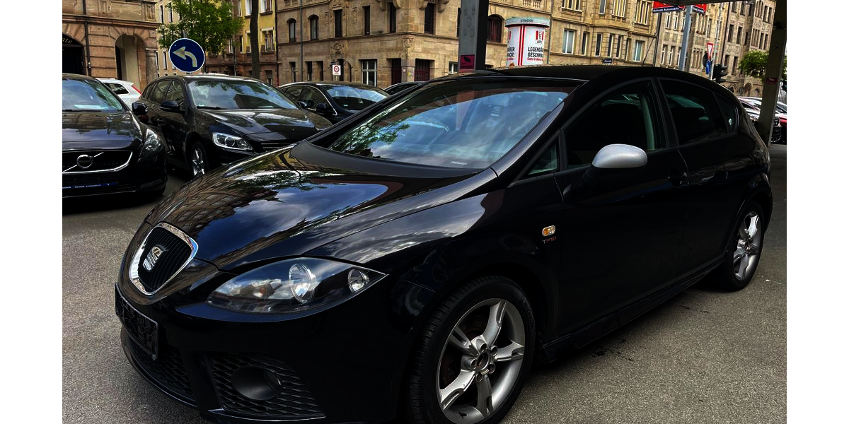 Seat Leon 152.385 km 2.950 &euro; Fürth ( bei Nürnberg ) 90762