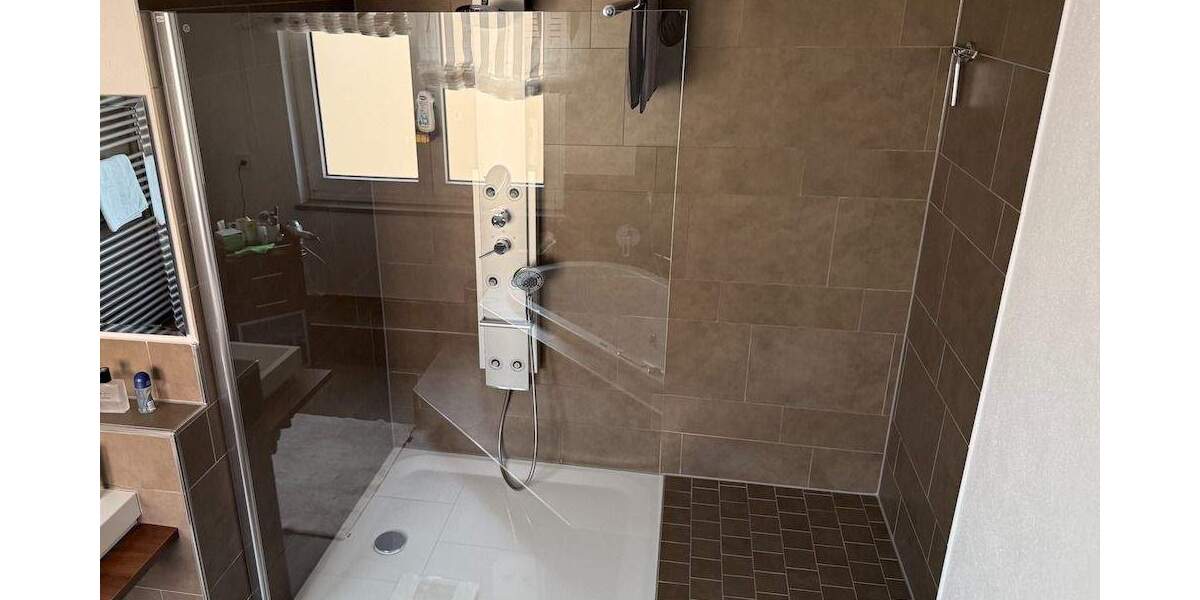 Doppelhaushälfte Neuendettelsau - 5 Zimmer, 173 m&sup2;, 520.000&euro; | Angebot:25744761