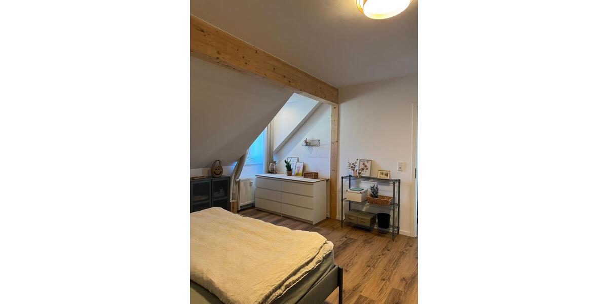 Dachgeschoßwohnung Fürth Südstadt - 2 Zimmer, 68 m&sup2;, 840&euro; | Angebot:26586929