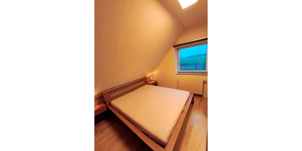 Dachgeschoßwohnung Aurachtal - 3.5 Zimmer, 73 m&sup2;, 900&euro; | Angebot:25289075