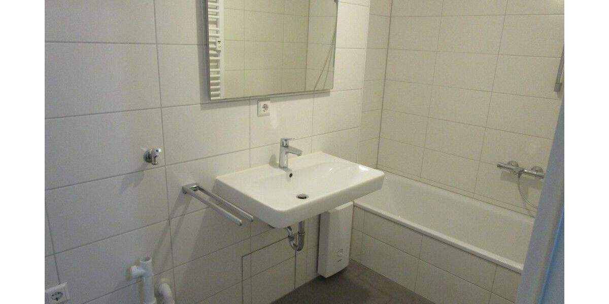 Etagenwohnung Nürnberg Großreuth b Schweinau - 3 Zimmer, 92 m&sup2;, 1.020&euro; | Angebot:25778206