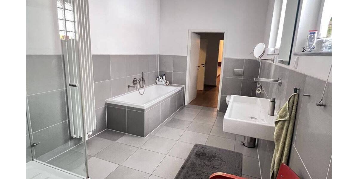 Etagenwohnung Fürth Südstadt - 3 Zimmer, 155 m&sup2;, 439.000&euro; | Angebot:26766559