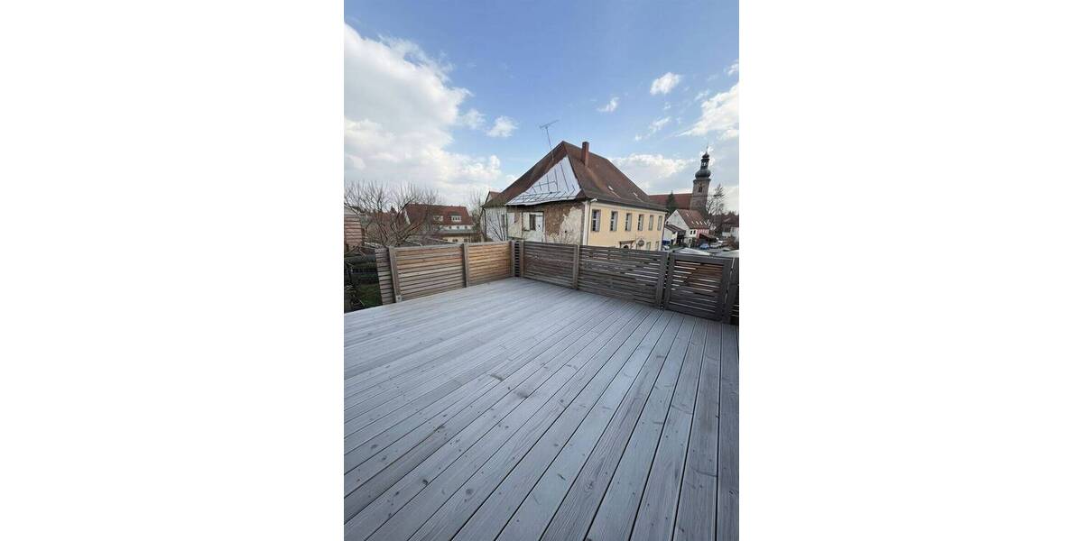 Etagenwohnung Erlangen Frauenaurach - 2 Zimmer, 117 m&sup2;, 1.200&euro; | Angebot:26092188