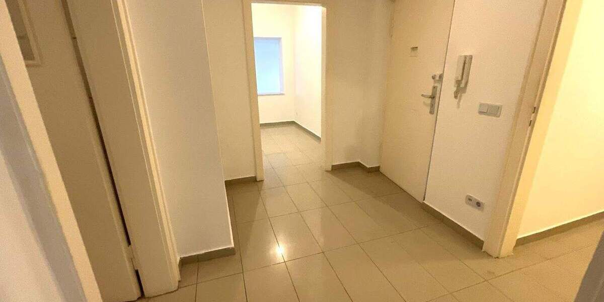 Etagenwohnung Nürnberg Tafelhof - 3 Zimmer, 115 m&sup2;, 1.120&euro; | Angebot:25750279