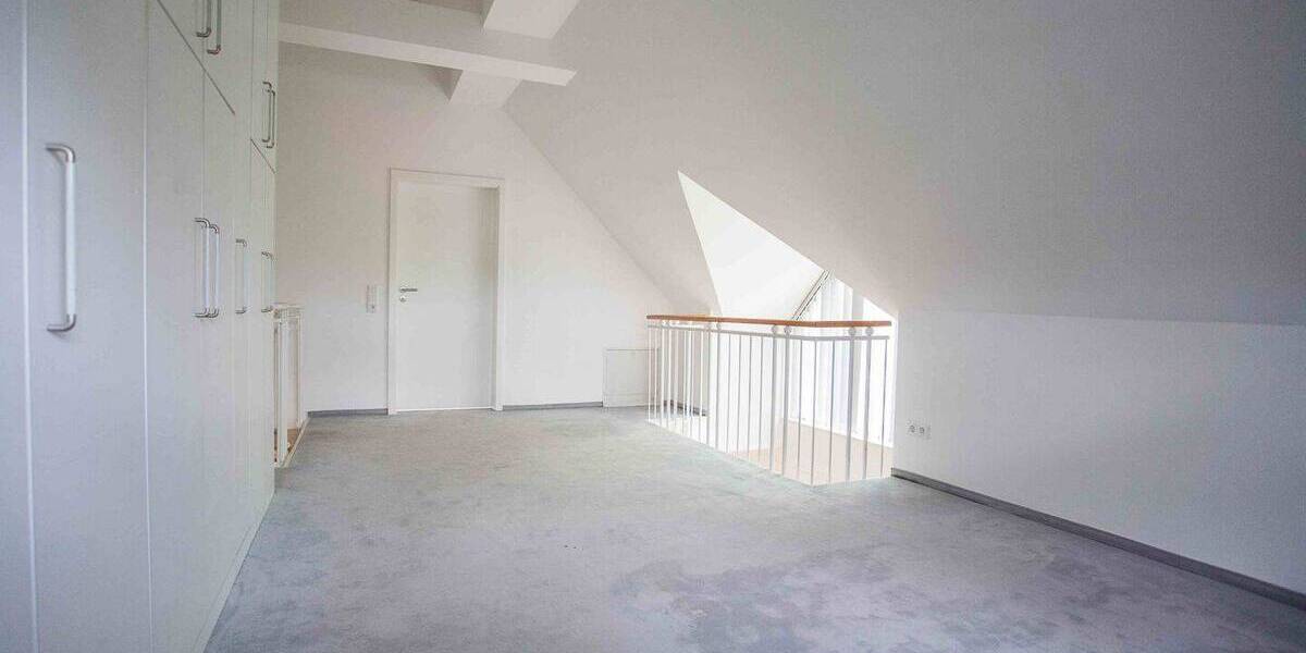 Etagenwohnung Erlangen Burgberg - 2 Zimmer, 90 m&sup2;, 480.000&euro; | Angebot:26851586