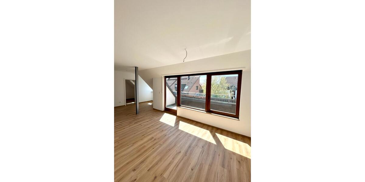 Dachgeschoßwohnung Fürth Bislohe - 3.5 Zimmer, 99 m&sup2;, 1.335&euro; | Angebot:26600559