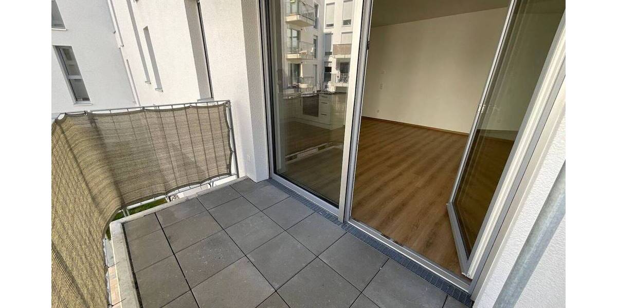 Etagenwohnung Nürnberg Schweinau - 4 Zimmer, 96 m&sup2;, 1.565&euro; | Angebot:26573061
