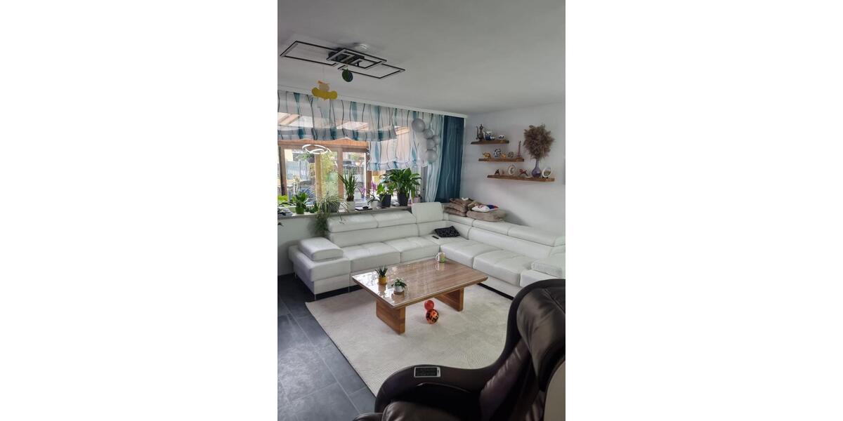 Reihenhaus Cadolzburg - 5 Zimmer, 114 m&sup2;, 490.000&euro; | Angebot:26818953