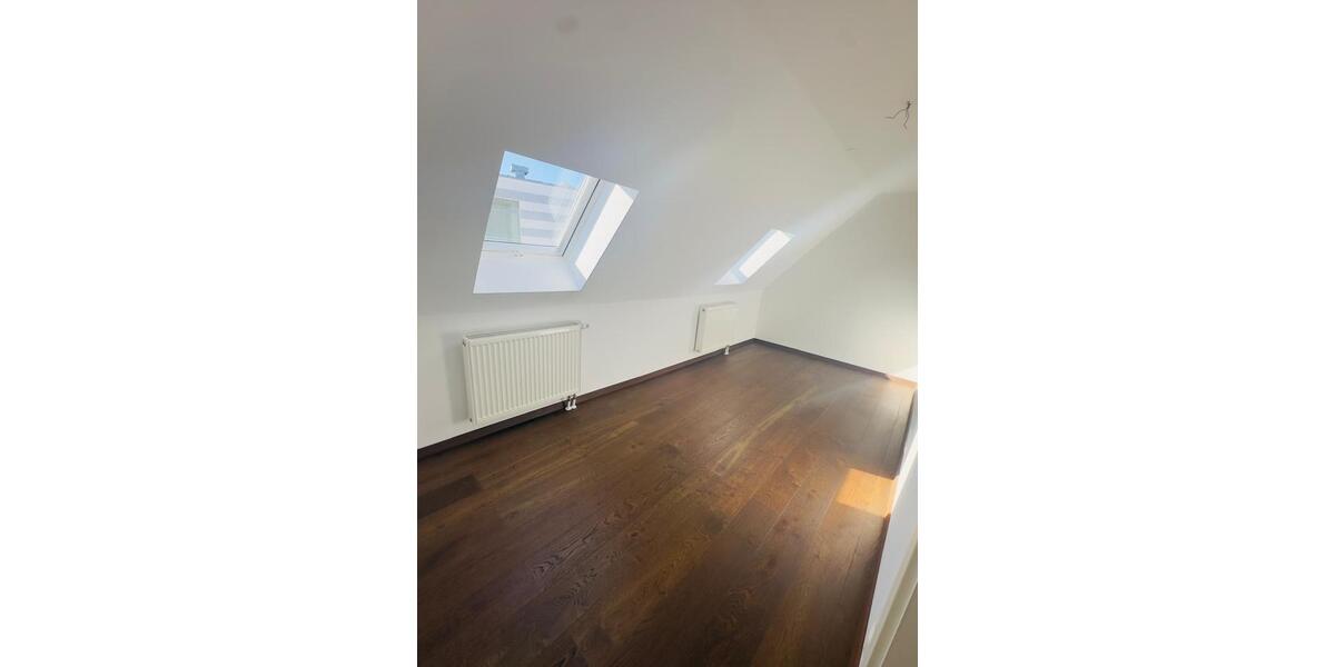 Maisonettenwohnung Cadolzburg - 4 Zimmer, 109 m&sup2;, 1.400&euro; | Angebot:25900579