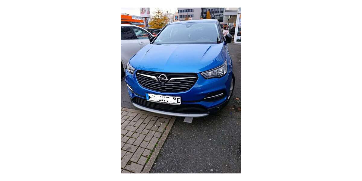 Opel Grandland X 27.560 km 22.555 &euro; Fürth, Bayern 90766