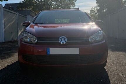 VW Golf 136.048 km 8.250 &euro; Nürnberg 90451