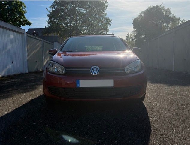 VW Golf 136.048 km 8.250 &euro; Nürnberg 90451