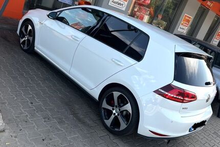 VW Golf 126.500 km 14.300 &euro; Nürnberg 90478