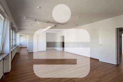 Gewerbeobjekt Erlangen Büchenbach - 9 Zimmer, 449.000&euro; | Angebot:25671201