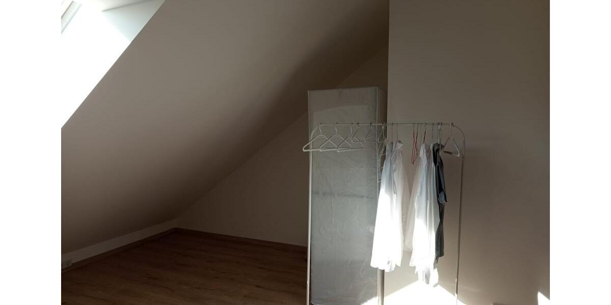 Dachgeschoßwohnung Herzogenaurach - 1 Zimmer, 44 m&sup2;, 690&euro; | Angebot:25793612