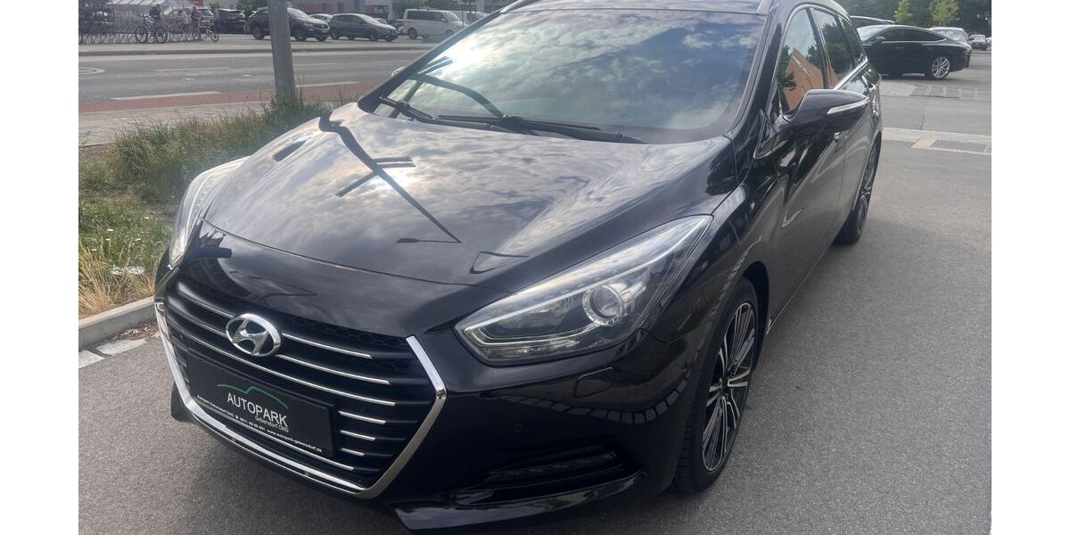 Hyundai i40 195.000 km 8.800 &euro; Nürnberg 90449