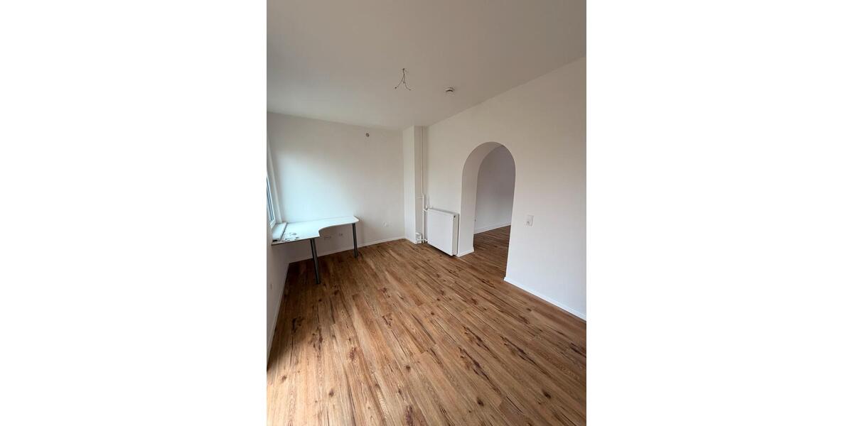 Etagenwohnung Neustadt an der Aisch - 5 Zimmer, 138 m&sup2;, 1.300&euro; | Angebot:25402314