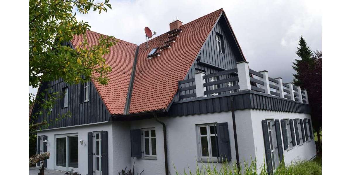 Einfamilienhaus Oberreichenbach - 12 Zimmer, 450 m&sup2;, 1.195.000&euro; | Angebot:25235074