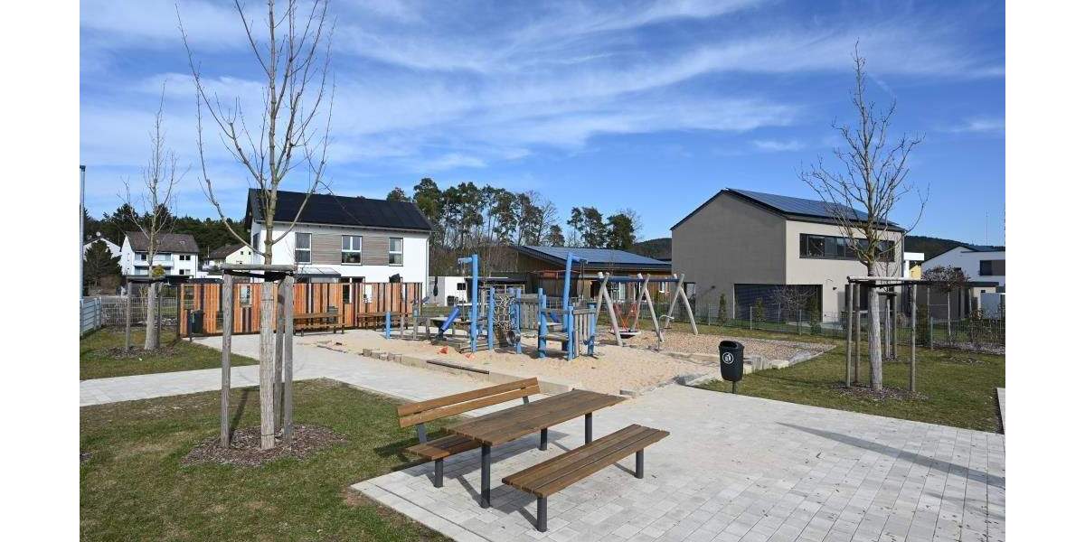 Etagenwohnung Burgthann Heinleinshof - 4 Zimmer, 126 m&sup2;, 589.760&euro; | Angebot:25820654