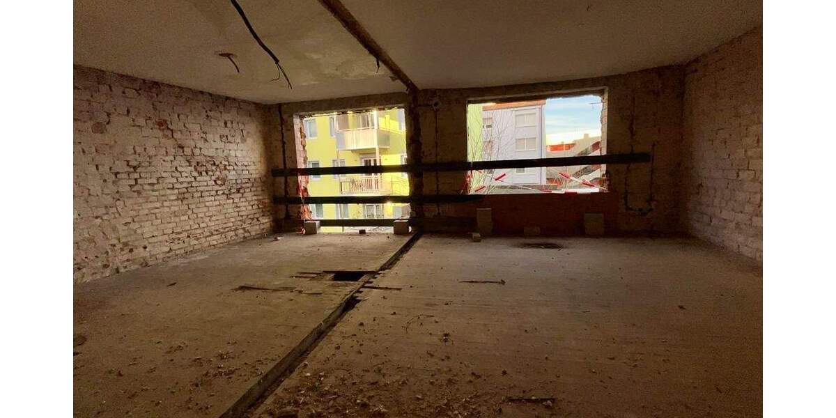 Mehrfamilienhaus, Wohnhaus Nürnberg Steinbühl - 9 Zimmer, 374 m&sup2;, 699.000&euro; | Angebot:25667535