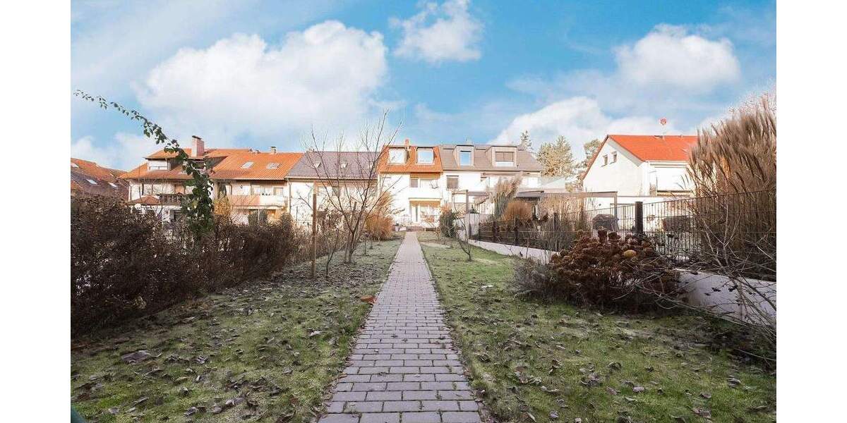 Reihenmittelhaus Nürnberg Gebersdorf - 5 Zimmer, 140 m&sup2;, 479.000&euro; | Angebot:25686369