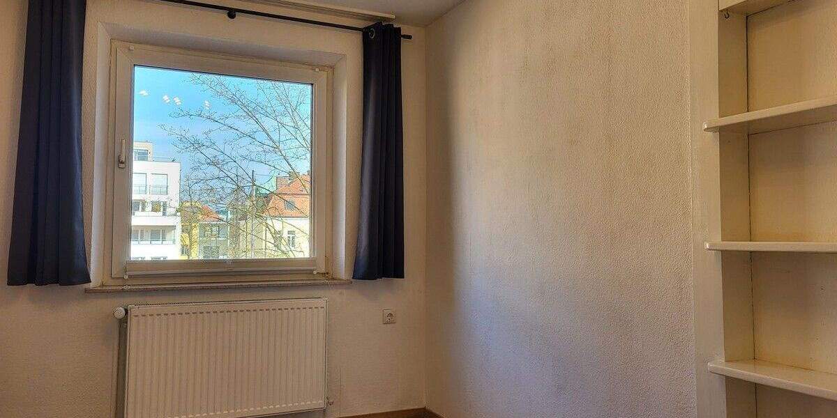 Etagenwohnung Erlangen Innenstadt - 3 Zimmer, 68 m&sup2;, 320.000&euro; | Angebot:25681342