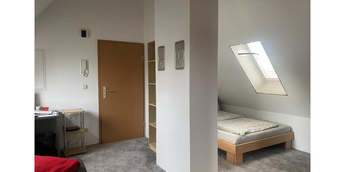Dachgeschoßwohnung Nürnberg Almoshof - 1 Zimmer, 40 m&sup2;, 520&euro; | Angebot:25812637