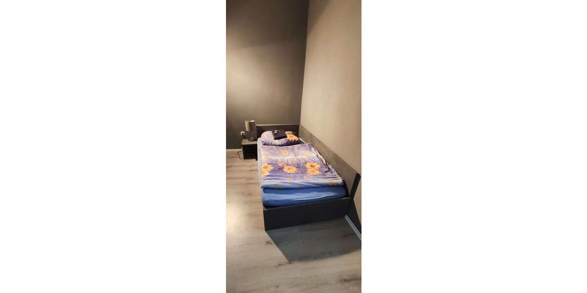 Etagenwohnung Fürth Eigenes Heim - 1 Zimmer, 12 m&sup2;, 340&euro; | Angebot:26641176