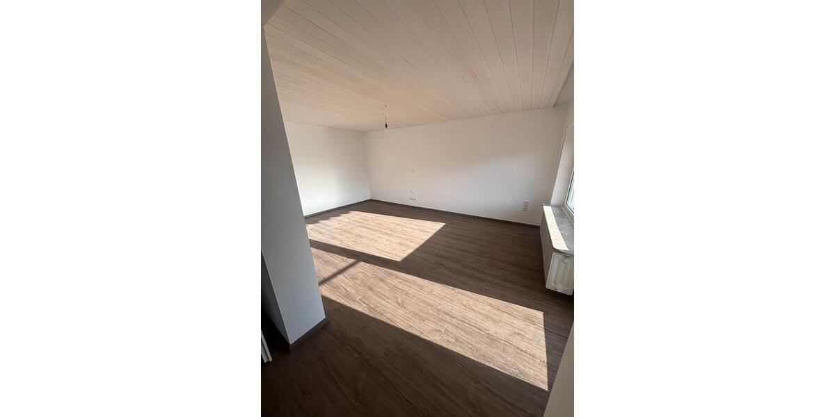 Doppelhaushälfte Uehlfeld - 4 Zimmer, 108 m&sup2;, 1.280&euro; | Angebot:25932814