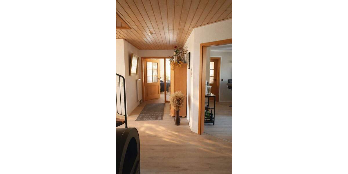 Etagenwohnung Henfenfeld - 4 Zimmer, 171 m&sup2;, 419.000&euro; | Angebot:25850208