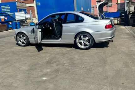 BMW 330 266.000 km 6.500 &euro; Roth 91154