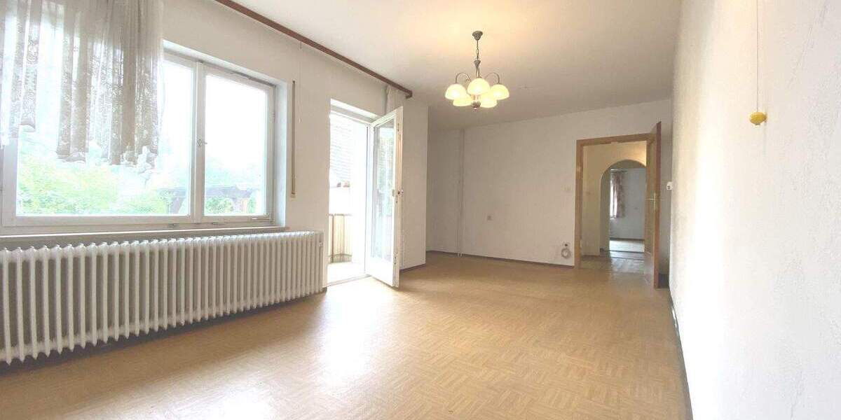 Einfamilienhaus Roßtal Weitersdorf - 9 Zimmer, 187 m&sup2;, 349.000&euro; | Angebot:25771449