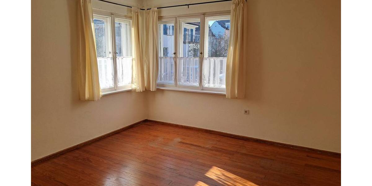 Doppelhaushälfte Erlangen Innenstadt - 9 Zimmer, 230 m&sup2;, 1.180.000&euro; | Angebot:25735022