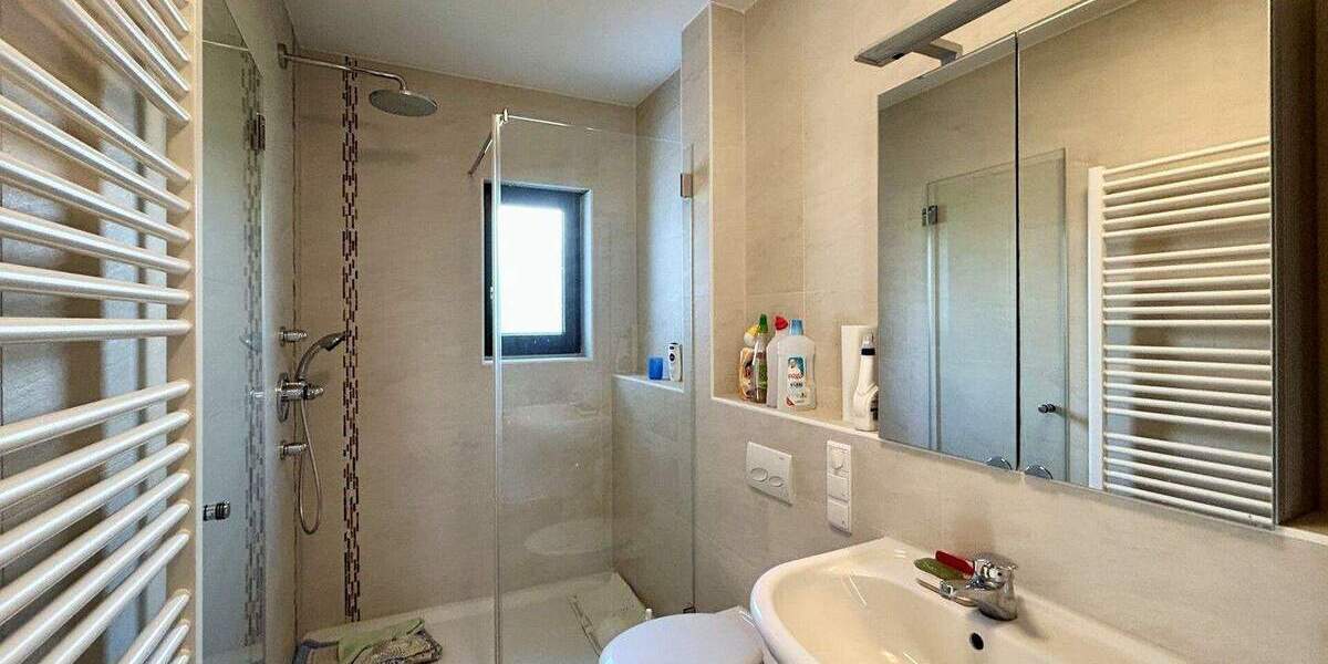 Mehrfamilienhaus, Wohnhaus Adelsdorf/Neuhaus Neuhaus - 6 Zimmer, 179 m&sup2;, 569.000&euro; | Angebot:25701568