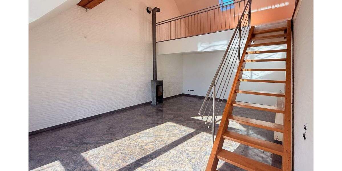 Etagenwohnung Fürth Dambach - 3 Zimmer, 170 m&sup2;, 1.790&euro; | Angebot:25663612