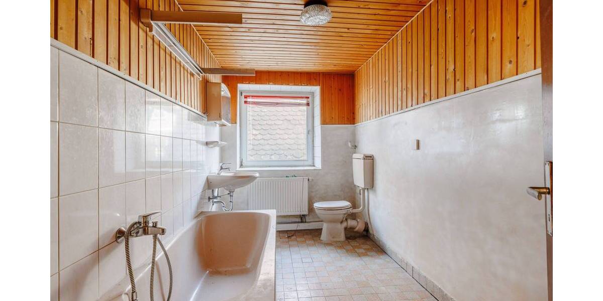 Mehrfamilienhaus, Wohnhaus Forchheim - 6 Zimmer, 130 m&sup2;, 630.000&euro; | Angebot:25692176