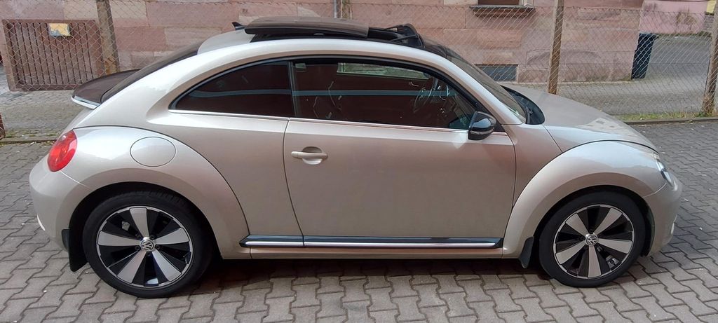 VW Beetle 113.000 km 8.990 &euro; Nürnberg 90459