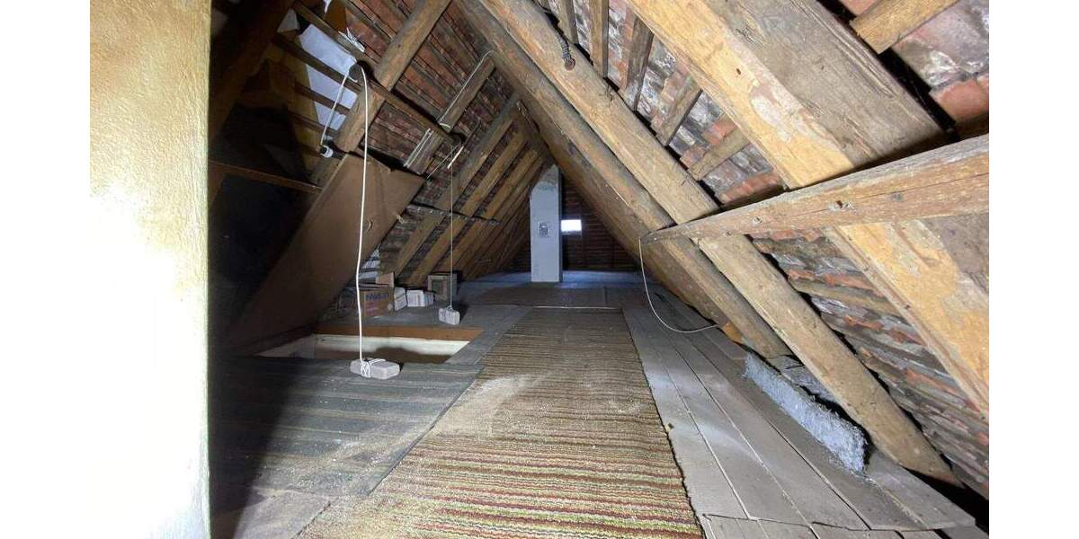 Einfamilienhaus Roßtal Weitersdorf - 9 Zimmer, 187 m&sup2;, 349.000&euro; | Angebot:25771449