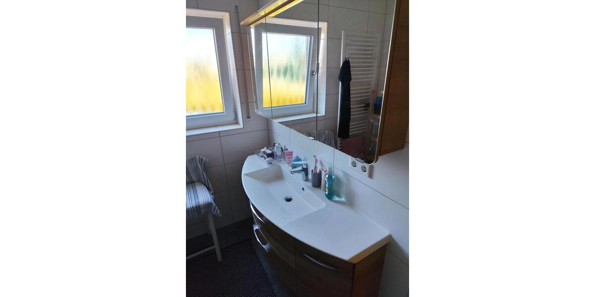 Erdgeschoßwohnung Neuendettelsau - 4 Zimmer, 103 m&sup2;, 1.100&euro; | Angebot:25862181