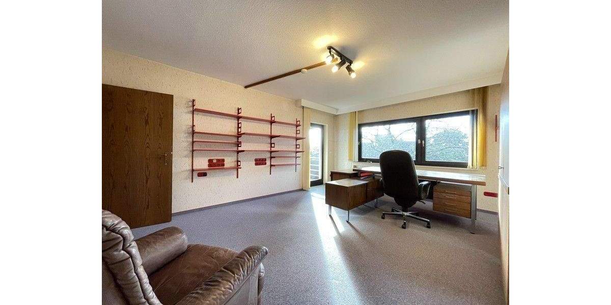 Einfamilienhaus Lauf - 9 Zimmer, 300 m&sup2;, 920.000&euro; | Angebot:25699469