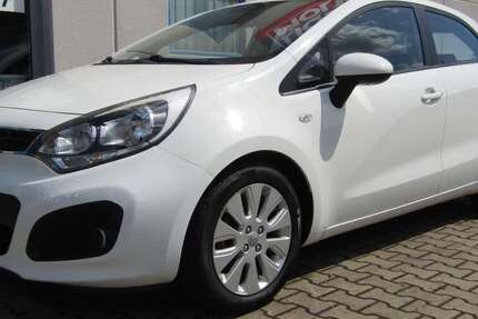 Kia Rio 124.500 km 4.490 &euro; Seukendorf 90556