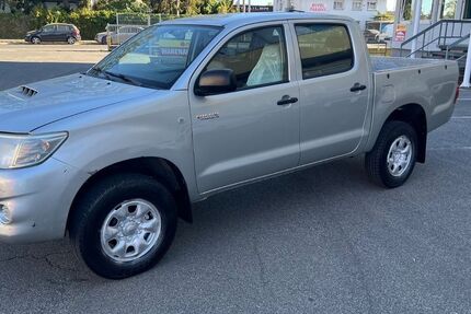 Toyota Hilux 270.000 km 10.999 &euro; Nürnberg 90439