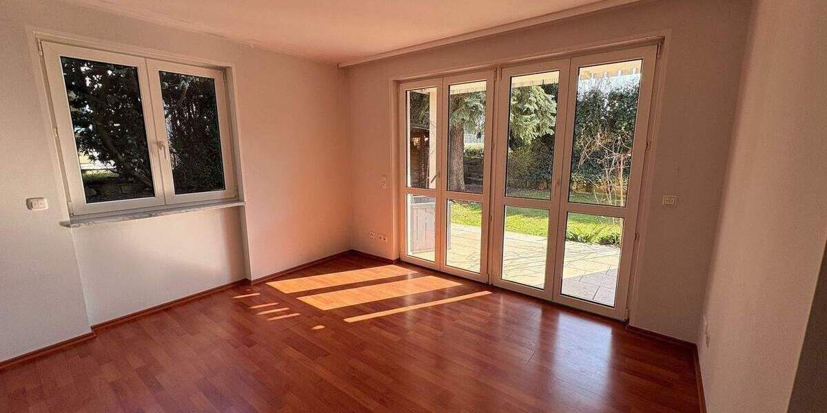 Etagenwohnung Nürnberg Gaismannshof - 4 Zimmer, 145 m&sup2;, 1.950&euro; | Angebot:26644405